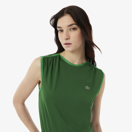 Robe plissée sans manches